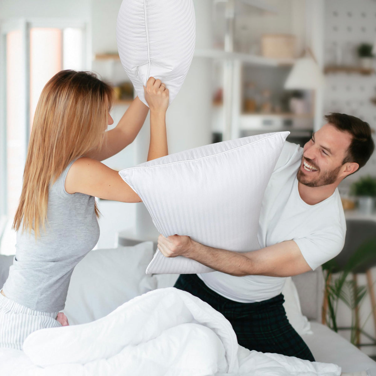 Goose Feather King Size Set of 2 Cotton Pillows I636332